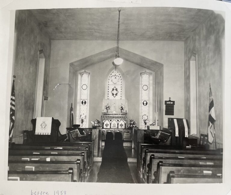 Inside of sanctuary before 1958